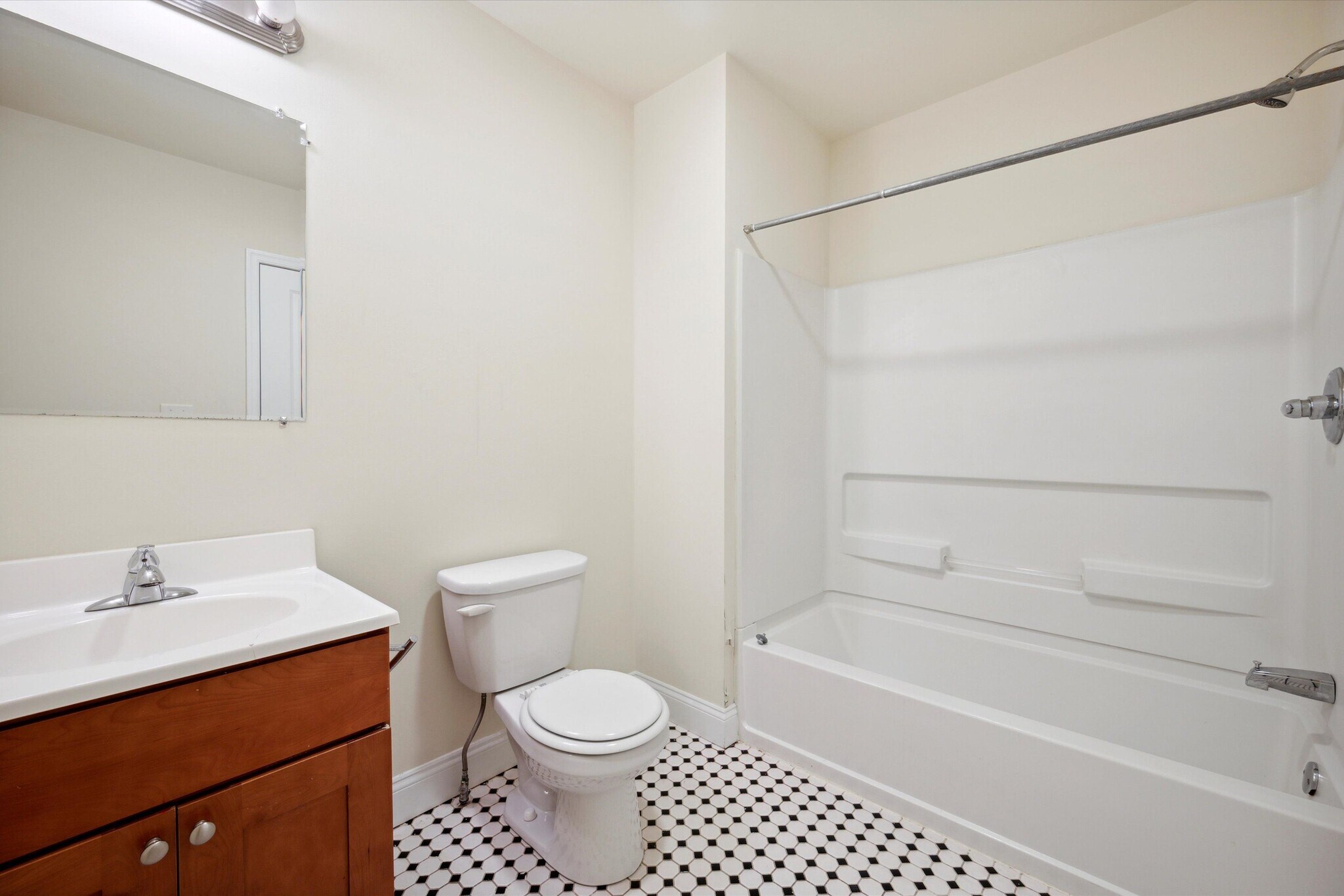 Building Photo - 1705 Arlington St