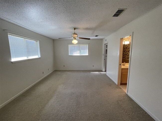 Building Photo - Bossier City LA 4 bed 3 bath for lease | S...