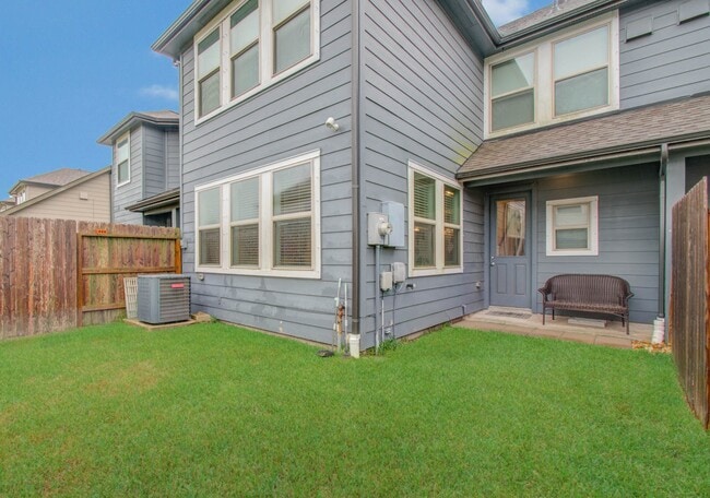 Building Photo - 5543 Evanston Ln