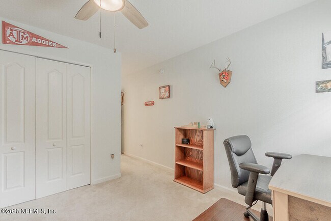 Building Photo - 16284 Hunters Hollow Trail