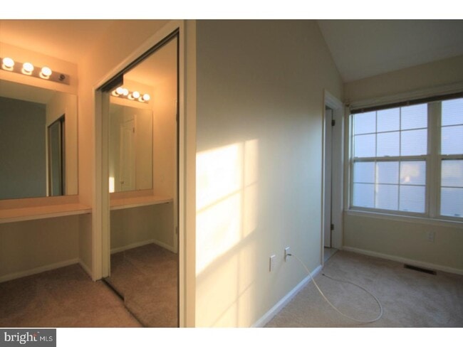 Building Photo - 3700 Harvard Dr