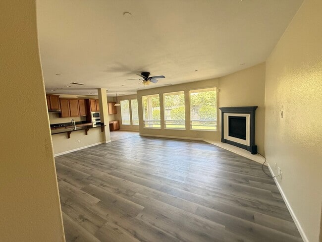Building Photo - 1456 Eaglesfield Ln