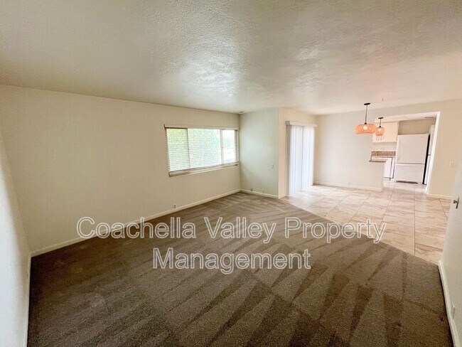 Building Photo - 400 N Sunrise Way