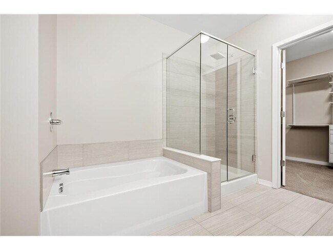 Building Photo - 497 S Marquette Ave