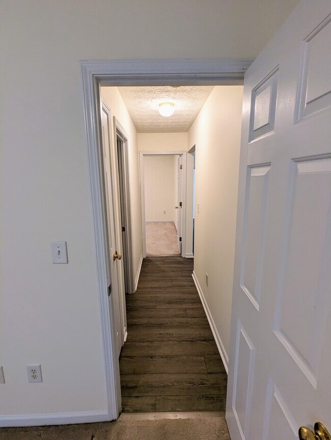 Building Photo - House 3 beds 2.5 baths