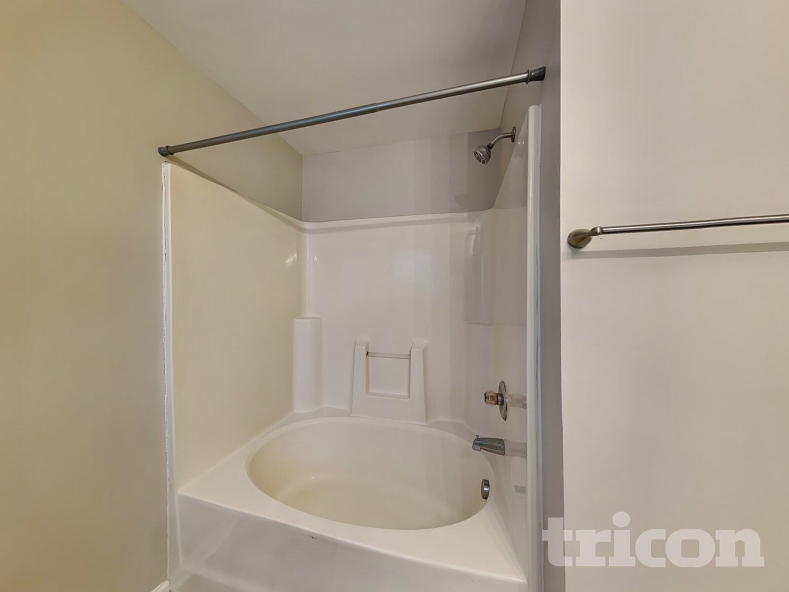 Building Photo - 125 Torrington Ave