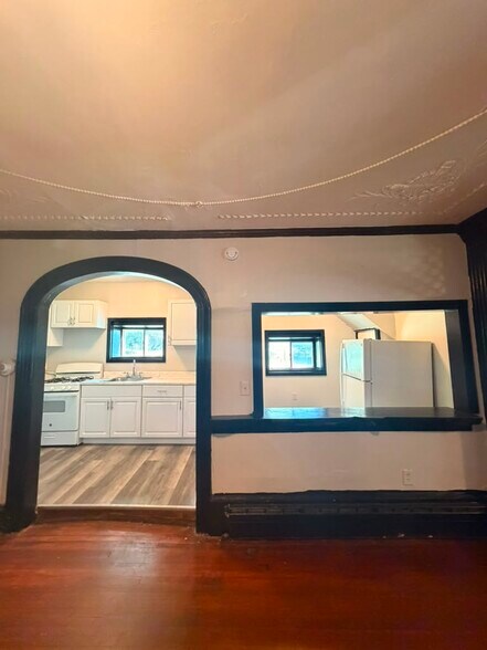 Building Photo - 266 8th St