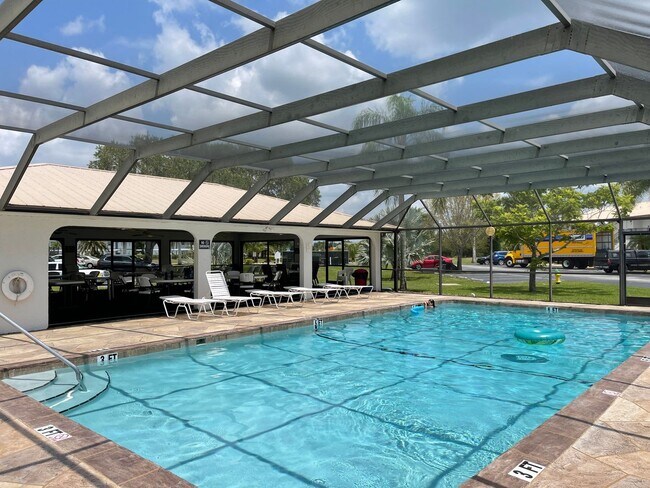 Building Photo - CENTRALLY LOCATED- UPDATED UNFURNISHED ANNUAL RENTAL