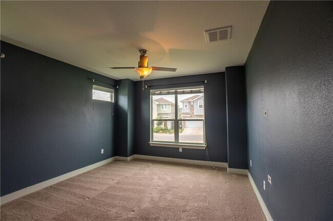 Building Photo - 2312 Montague St