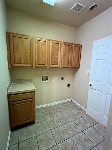 Building Photo - 9929 Dryden Ln