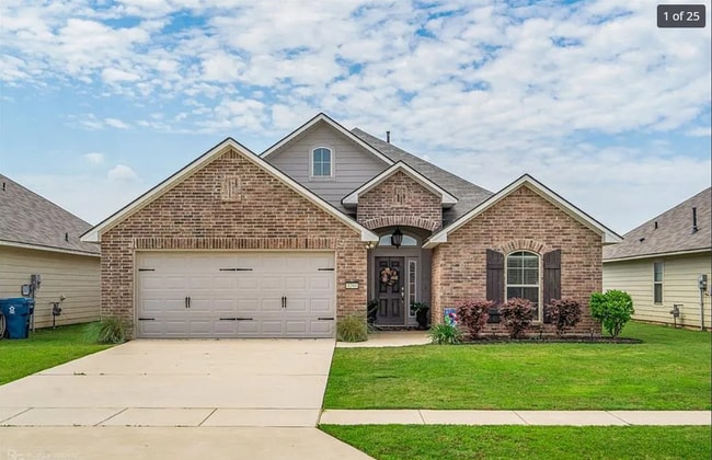 Building Photo - "Charming 3-Bed Retreat in Bossier City with Granite Touches & Gleaming Hardwood Floors!"