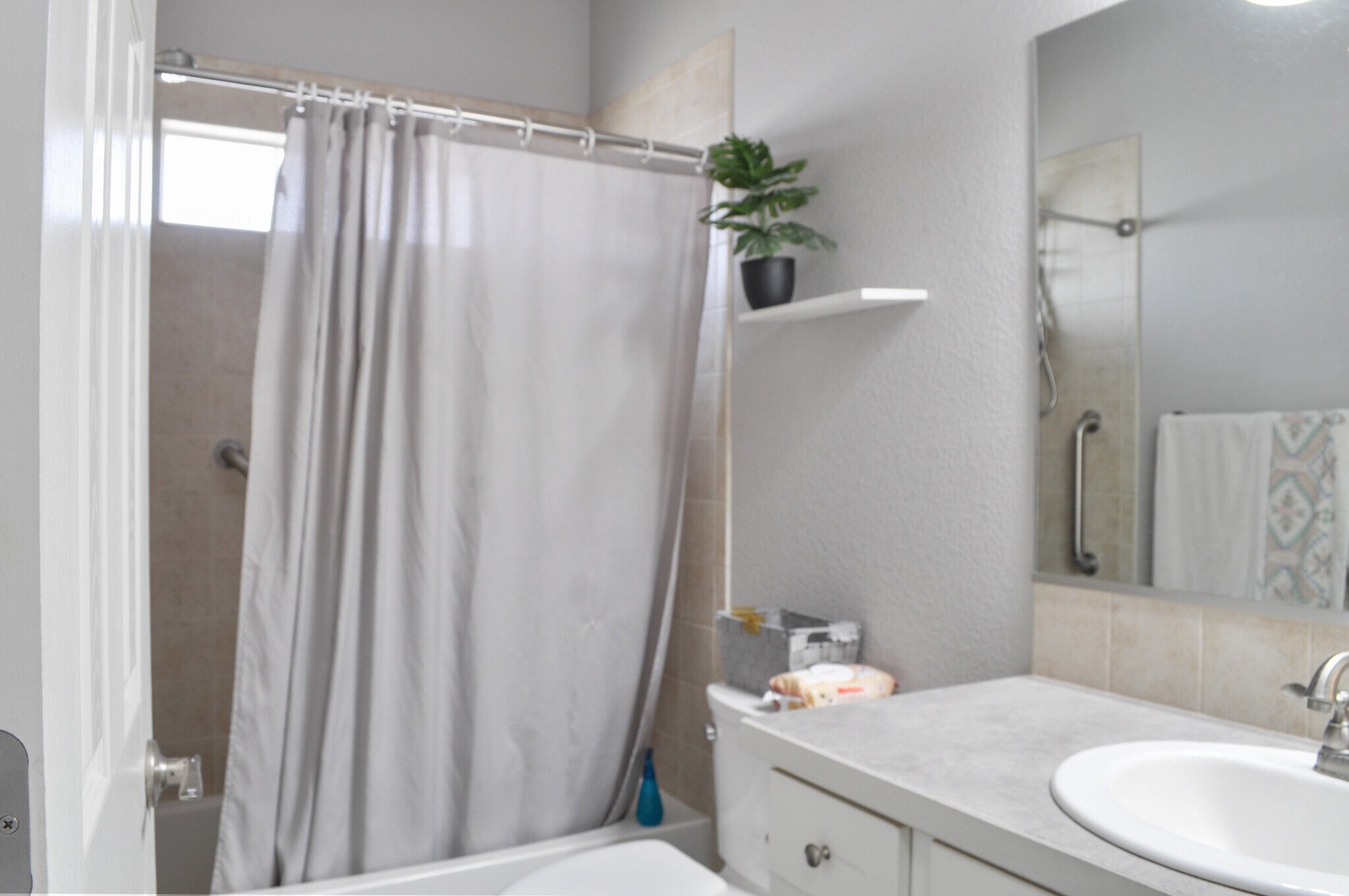 Building Photo - 2500 Heather Ln