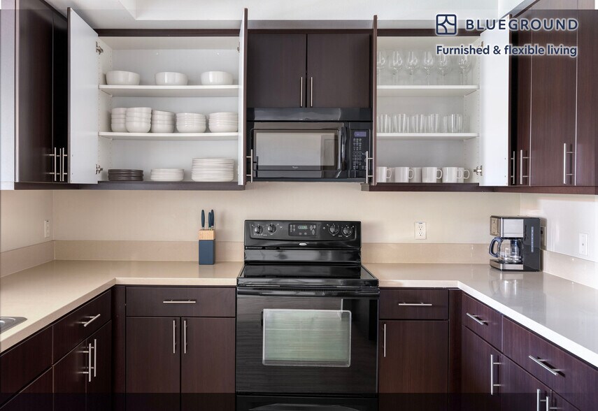 Building Photo - 7011 Sunne Ln