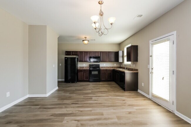 Building Photo - 244 Bandelier Cir