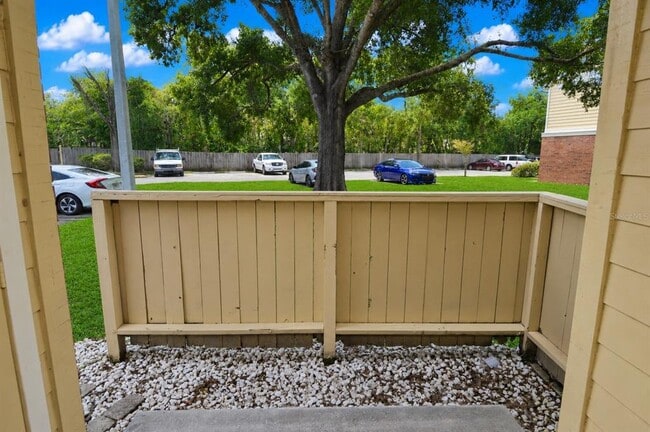 Building Photo - 8722 Mallard Reserve Dr