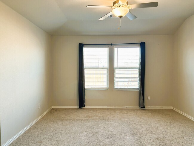 Building Photo - 2128 Proteus Dr