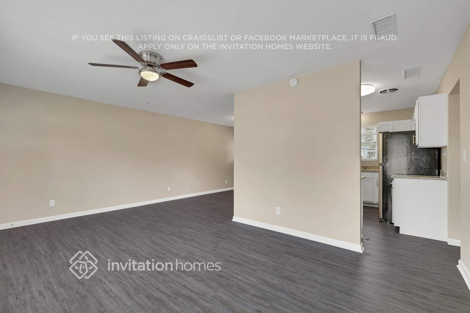 Building Photo - 1650 Cezanne Dr W