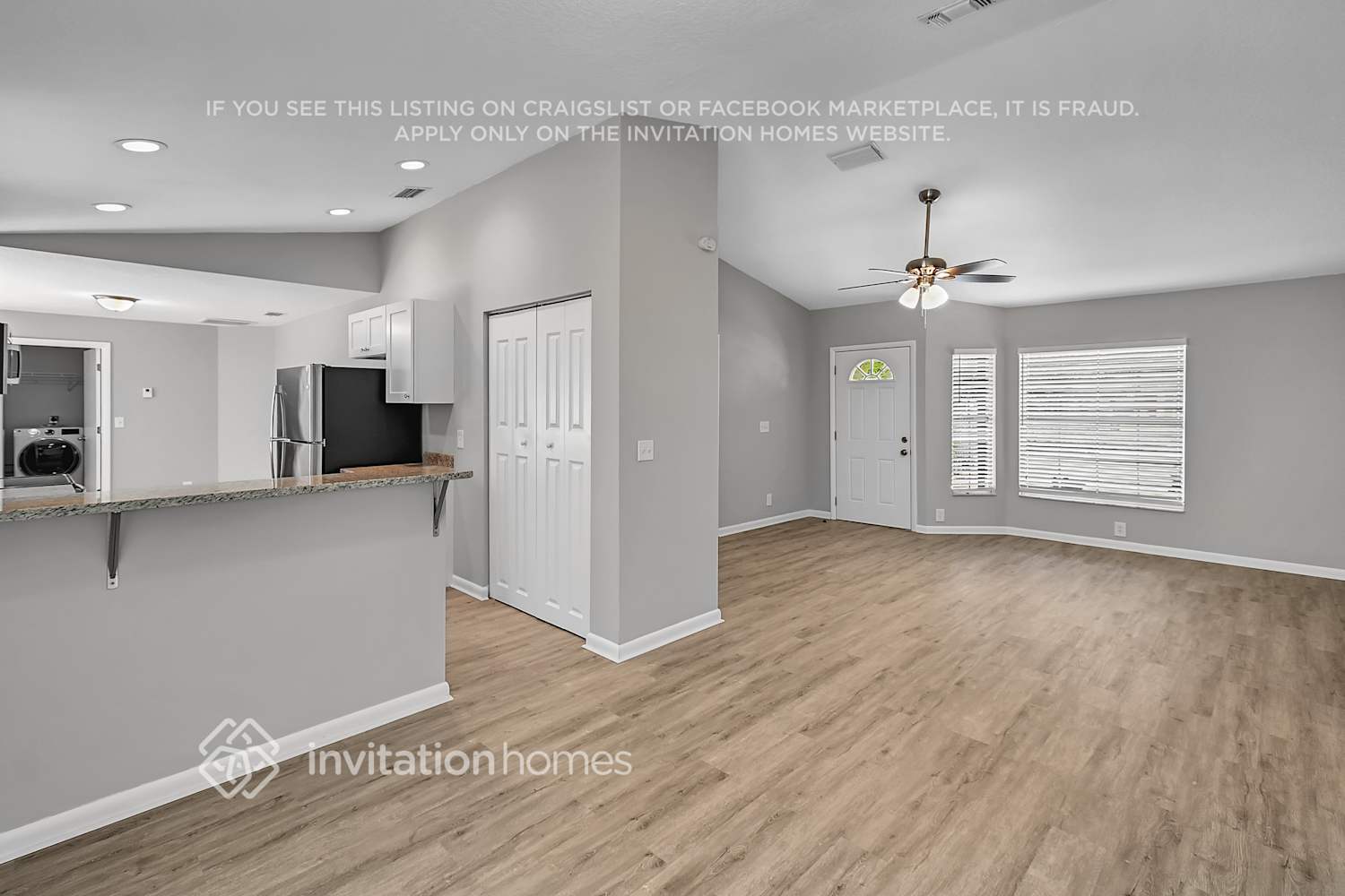 Building Photo - 1296 Woodcrest Rd S