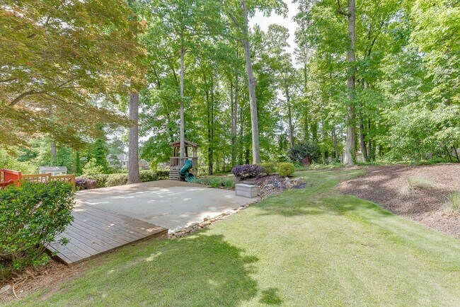 Building Photo - 1813 Rambling Woods Dr NW