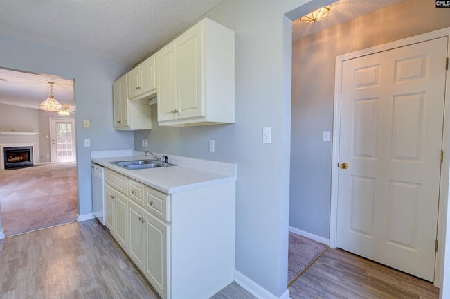 Building Photo - 229 Deer Hound Trail