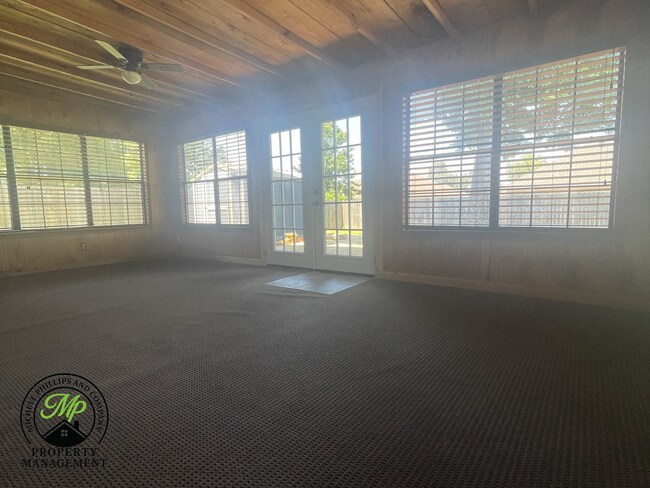Building Photo - Great Cabot home!