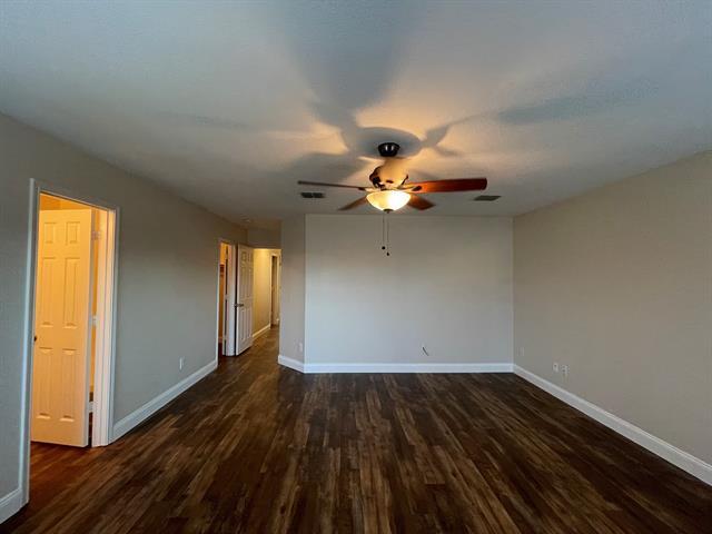 Building Photo - 804 White Fields Way