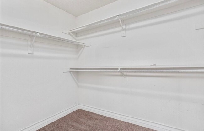 Building Photo - Vibrant 4 Bed/3 Bath Home in Oceanside