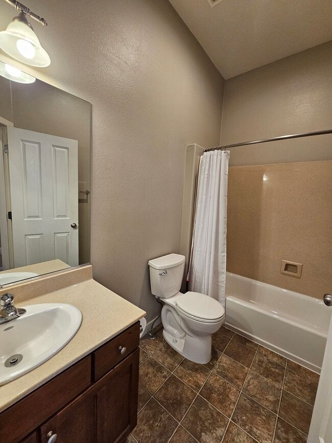 Building Photo - Gorgeous 4 Bedroom on Kiley Ranch