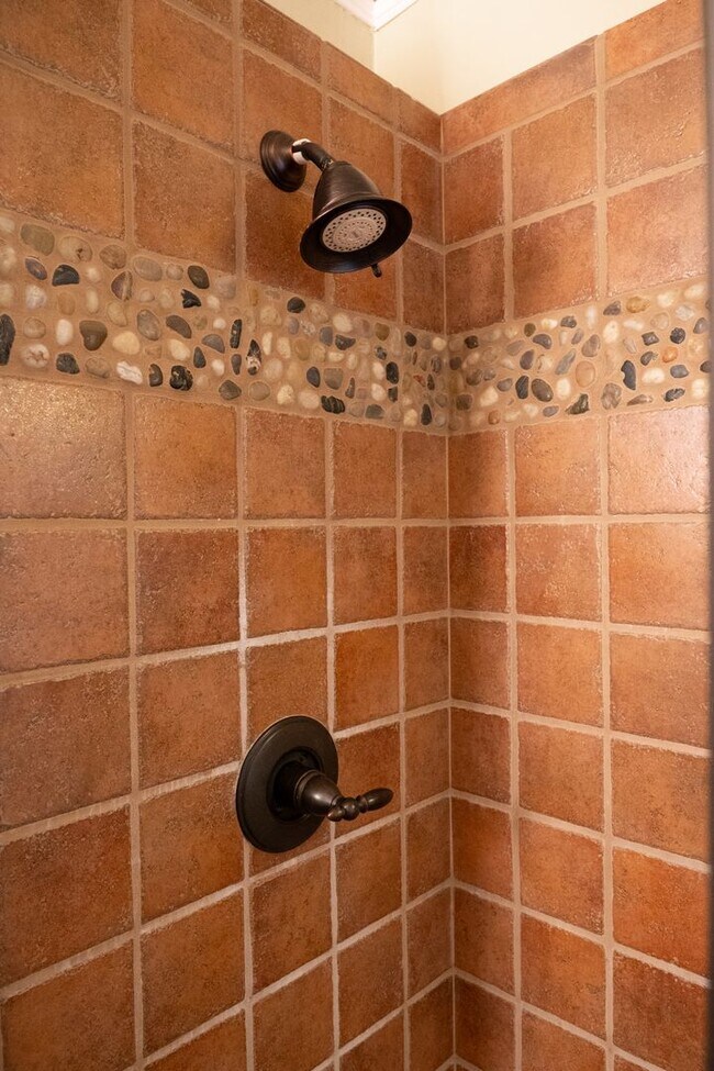 Building Photo - ***Furnished***Charming Historical Home for Lease in Downtown Winston-Salem