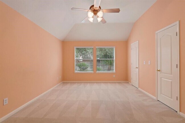 Building Photo - 11618 Columbia Pines Ln