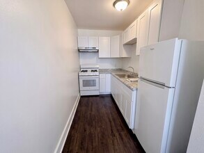 Building Photo - 1309 W Allegheny Ave