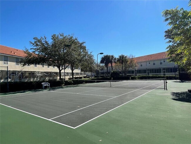 Building Photo - 1202 S Beach Cir