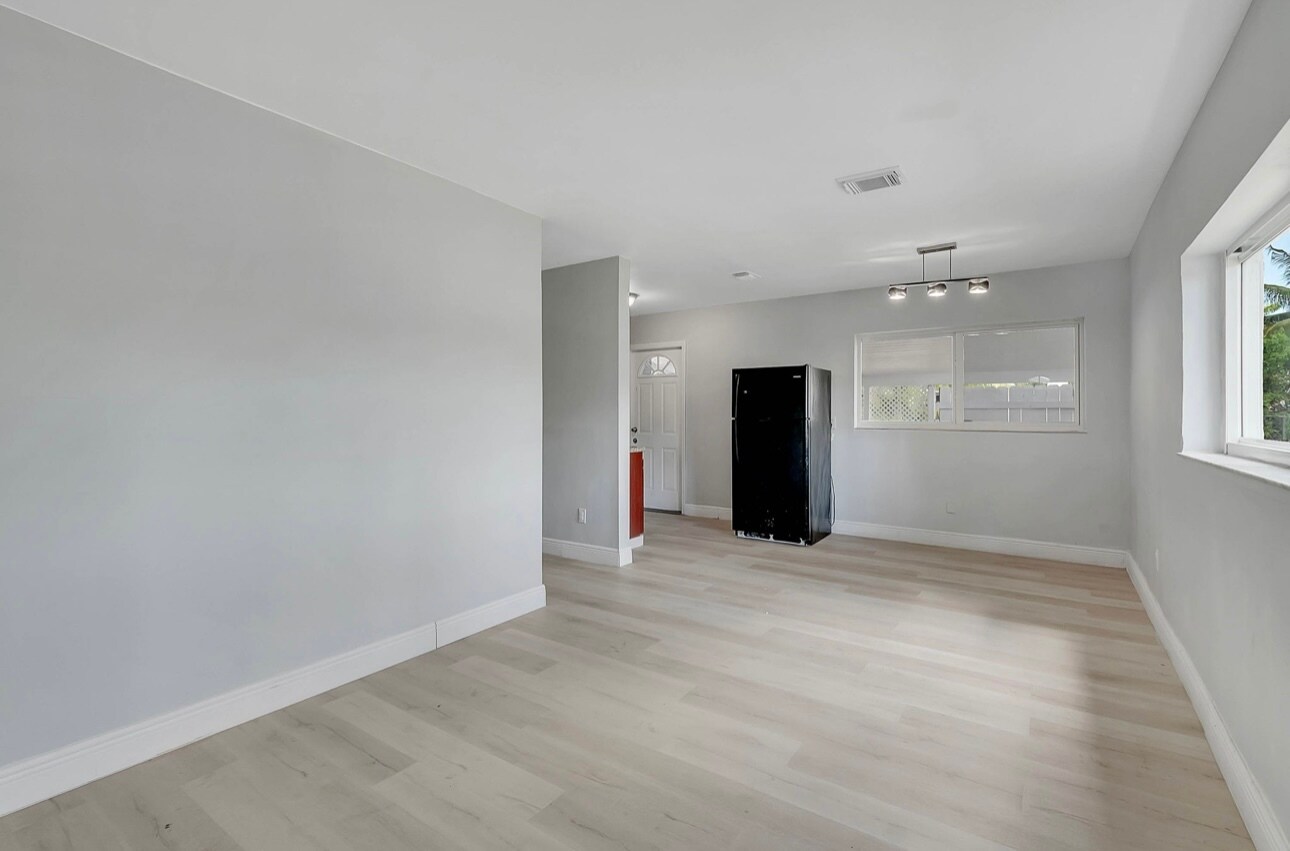 Building Photo - 9710 SW 161st St