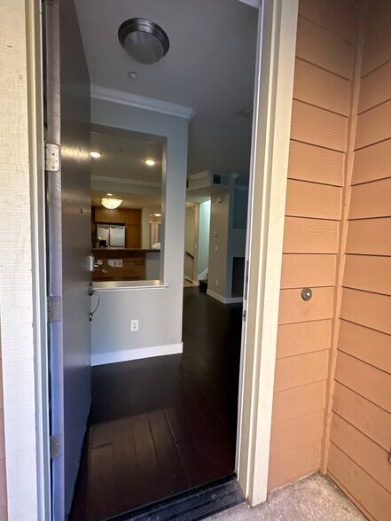 Building Photo - 6088 Old Quarry Loop