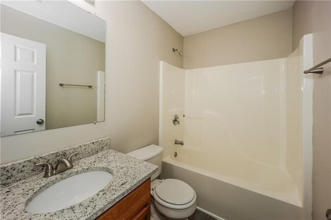 Building Photo - 2021 Sweet Bay