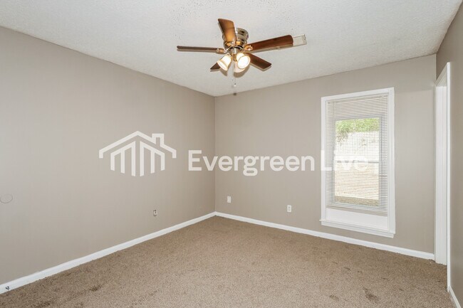 Building Photo - 5343 Cosmos Cove