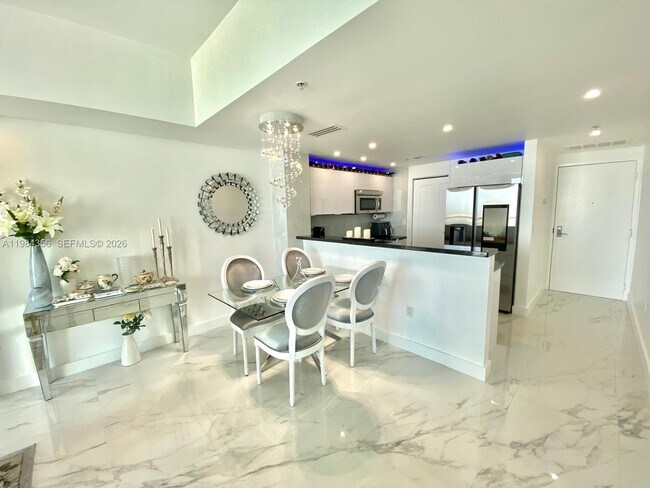 Building Photo - 253 NE 2nd St