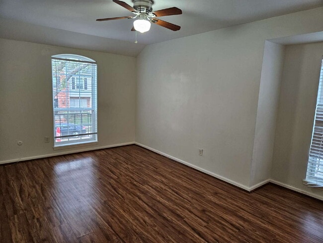 Building Photo - Fully Remodeled 3 Bed Home Near Galleria & Memorial Park - Utilities Included