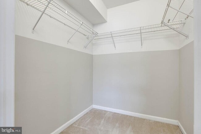 Building Photo - 7926 Silver Oak Rd