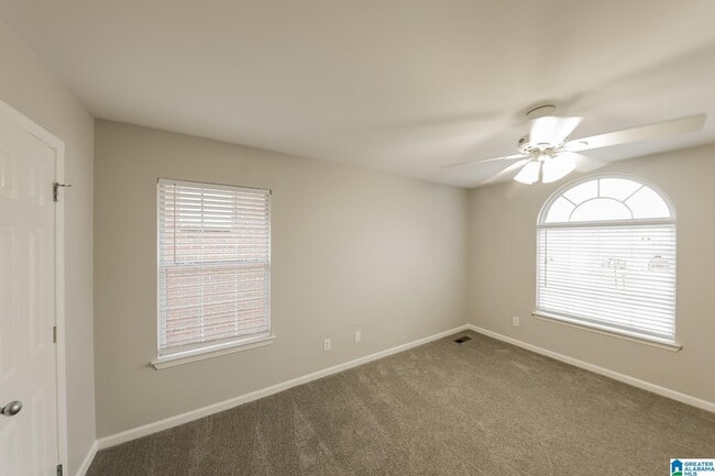 Building Photo - 1205 Riverford Dr
