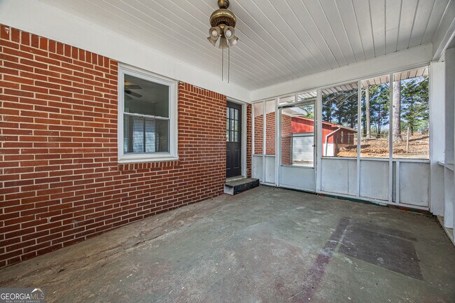 Building Photo - 2064 Gober Ave SE