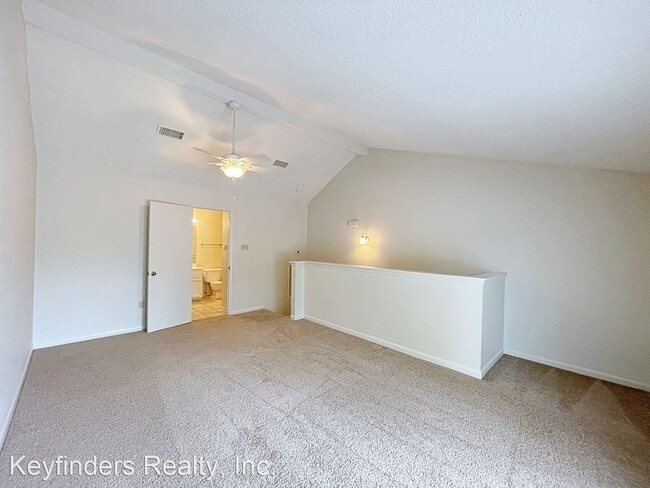 Building Photo - 1 br, 1.5 bath House - 5110 Butter Creek L...