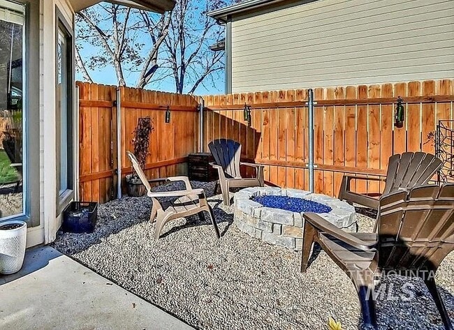 Building Photo - 5668 S Kalmia Pl