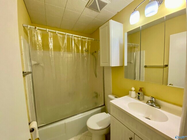 Building Photo - 1016 Arnold Rd