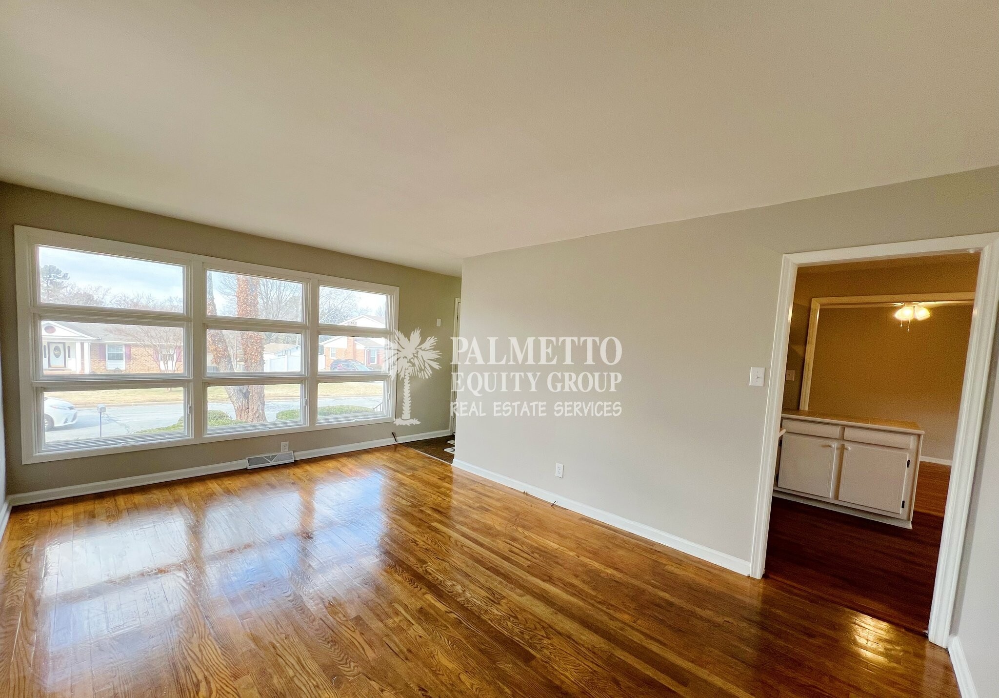 Building Photo - 2601 Dulaire Rd