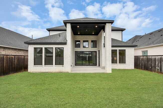 Building Photo - 26907 Southwick Vly Ln