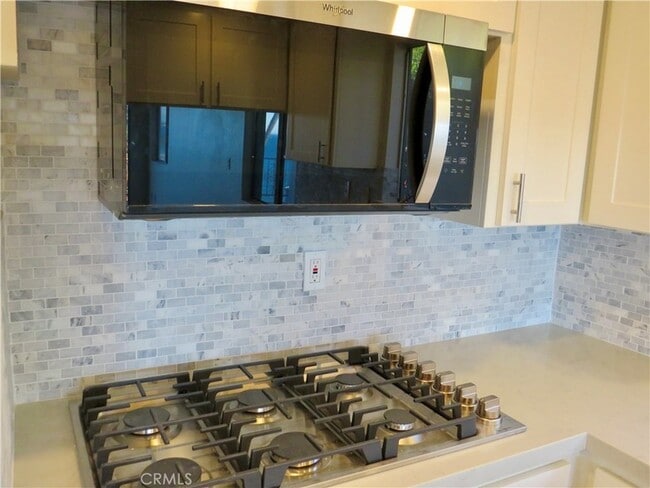 Building Photo - 3935 Bluff Pl