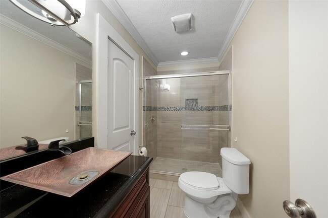 Building Photo - 309 Pecore St