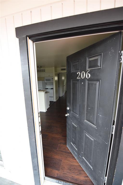 Building Photo - 5124 Live Oak St