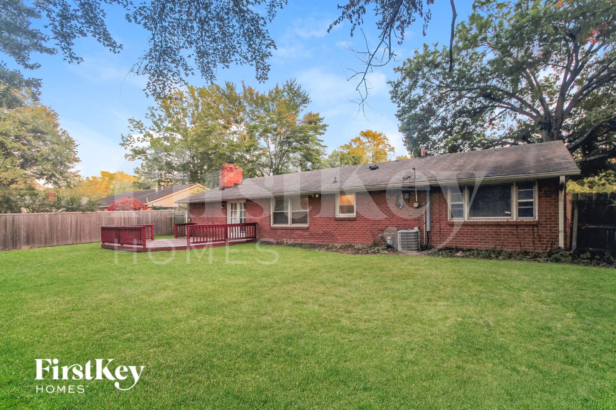 Building Photo - 11048 McDowell Dr